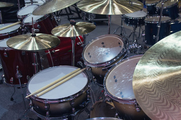 Obraz na płótnie Canvas Drum set on stage in a concert hall. Musical instrument