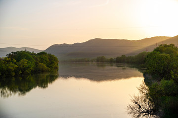 Fototapeta na wymiar Sunset at the river