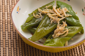 万願寺唐辛子とじゃこの炒め物