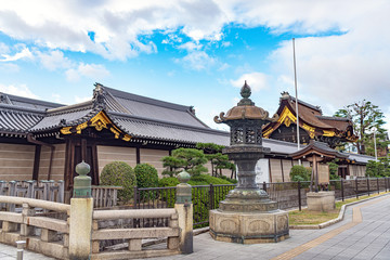京都 西本願寺の門前風景