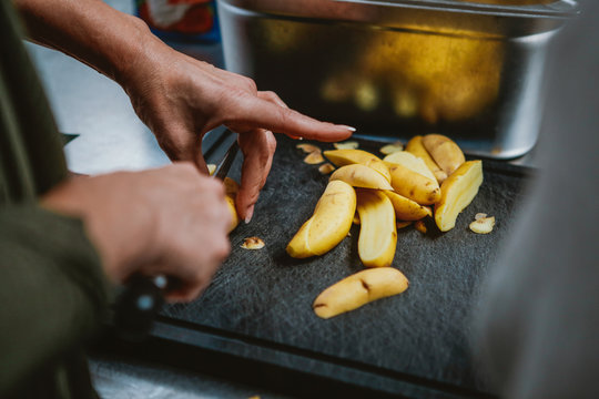 Cutting Potatoes
