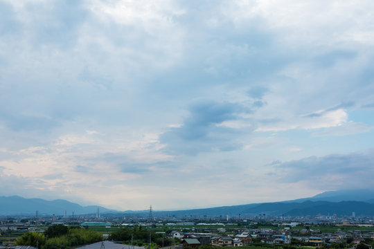 (山梨県-都市風景)パーキングエリアから見る甲府側風景