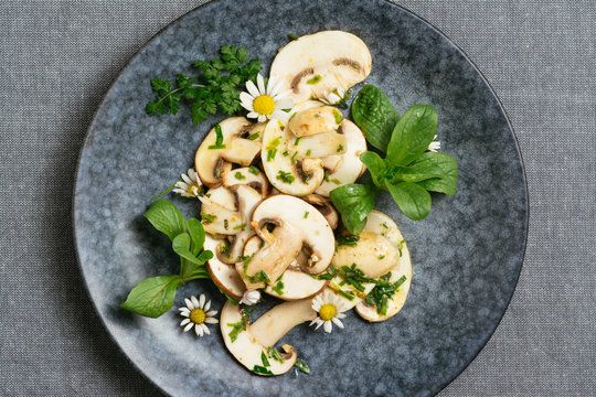 Fresh Mushroom Salad with Mache and Daises