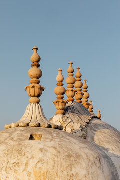Turrets at the top of the fort in Jaipur, India