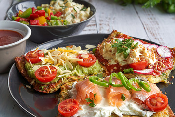 salad, food, vegetable, tomato, lettuce, meal, healthy, fresh, dinner, green, plate, diet, vegetables, chicken, lunch, appetizer, dish, meat, tomatoes, vegetarian, cuisine, white, cheese, pepper, rice