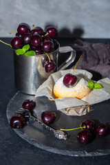 cake with cherries
