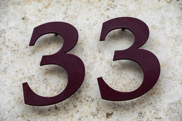 Hausnummer 33
