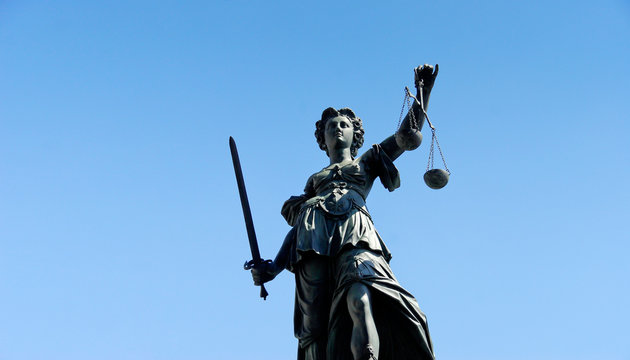 Justitia am R&ouml;merberg in Frankfurt
