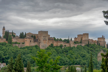 Fototapeta na wymiar Hermosa alcazaba nazarí de la Alhambra de Granada, Andalucía 