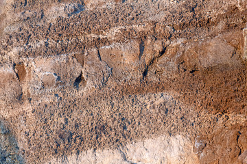 Erdschichten auf der Vulkan-Insel Nisyros, Griechenland - Earth layers on the volcanic island of...