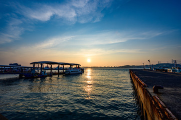 関門海峡の夕暮れ