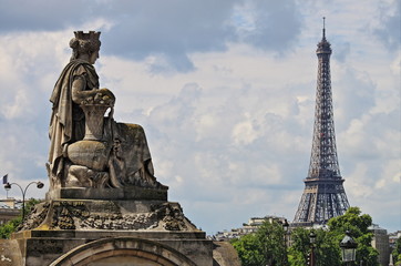 Fototapeta na wymiar Urban scenic of Paris, France