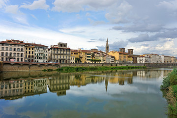 Fototapeta na wymiar Old Florence and river Arno
