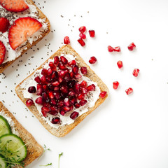 Gesunde vegetarische Toasts