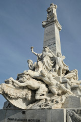 Fototapeta na wymiar columbus monument