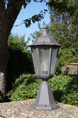 Laterne als Wegbeleuchtung