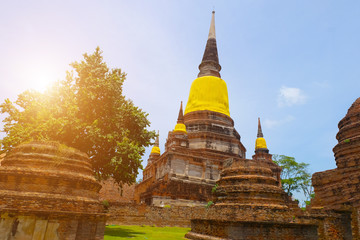 Fototapeta premium ancient buddhist temple in ayutthaya thailand