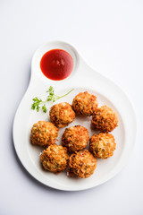 Crispy Noodles/maggie Pakora or pakoda is a popular indochinese street food served with ketchup