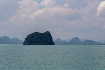 Island in the gulf of Thailand