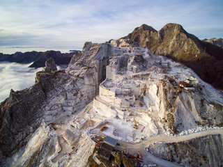 Veduta aerea cave di marmo in Versilia, Toscana