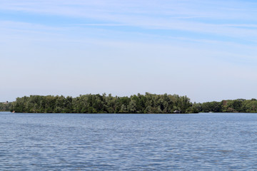 Une eau calme et tranquille