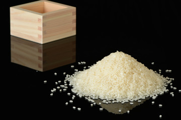 白米　背景黒