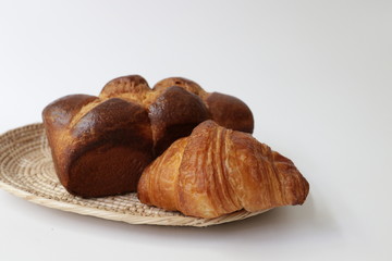 croissant isolated on white background