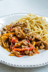 Chicken with Barbecue Sauce, Spaghetti and Julienne Vegetables