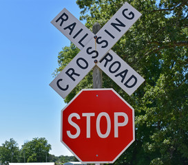 railroad crossing sign