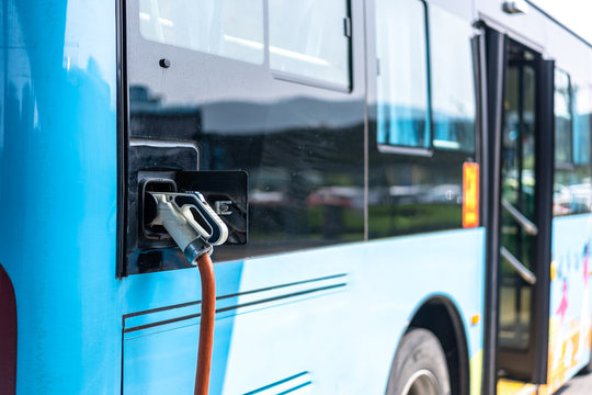 bus charging in station