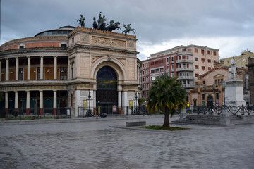 Fototapeta na wymiar Teatro Politeama Garibaldi