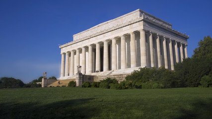 Lincoln Memorial Wide Shot In The Morning