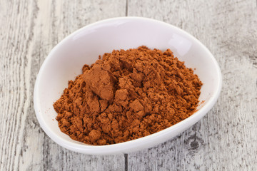 Cocoa powder in the bowl