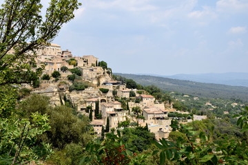 Fototapeta na wymiar Ancient village Gordes in Southern France
