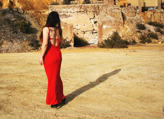 RED DRESSED WOMAN FROM BEHIND 
