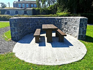 Picnic bench