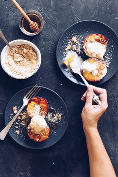 Grilled Peaches And Ice Cream