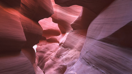 mauve colored walls of lower antelope canyon