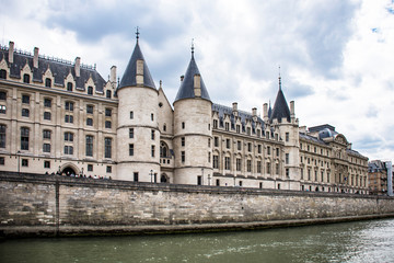 Fototapeta na wymiar La bastille, París