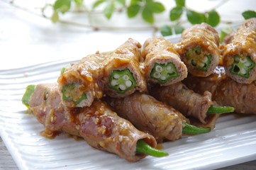 オクラの豚肉巻き　家庭料理