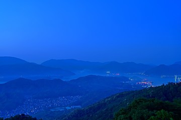 五老ヶ岳公園から見る舞鶴湾の夕焼けの情景