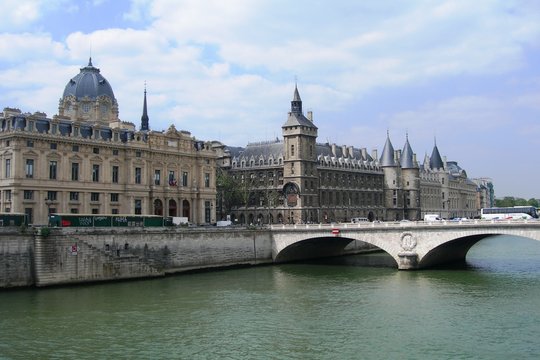 La conciergerie à Paris