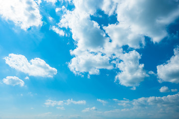 【写真素材】 青空　空　雲　夏の空　背景　背景素材　7月　コピースペース