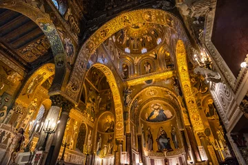 Meubelstickers Interieur van de Palatijnse kapel van Palermo, Sicilië, Italië © javarman