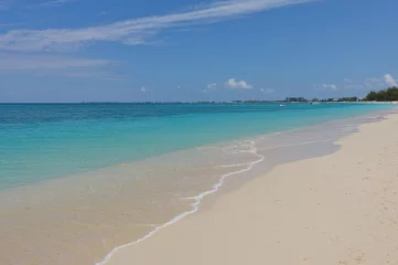 Photo sur Aluminium brossé Plage de Seven Mile, Grand Cayman Vue sur la plage Seven Mile Beach à Grand Cayman