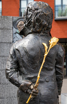 Statue of Beethoven holding a gold rose, Mechelen, Belgium
