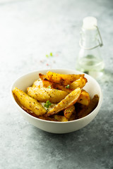 Roasted potato wedges with oregano