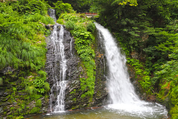 【山形県 日本の観光名所】白銀の滝