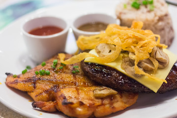 Chargrilled Beef loin and spicy Grilled chicken