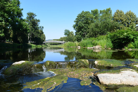 Die Ahr in Bad Neuenahr-Ahrweiler